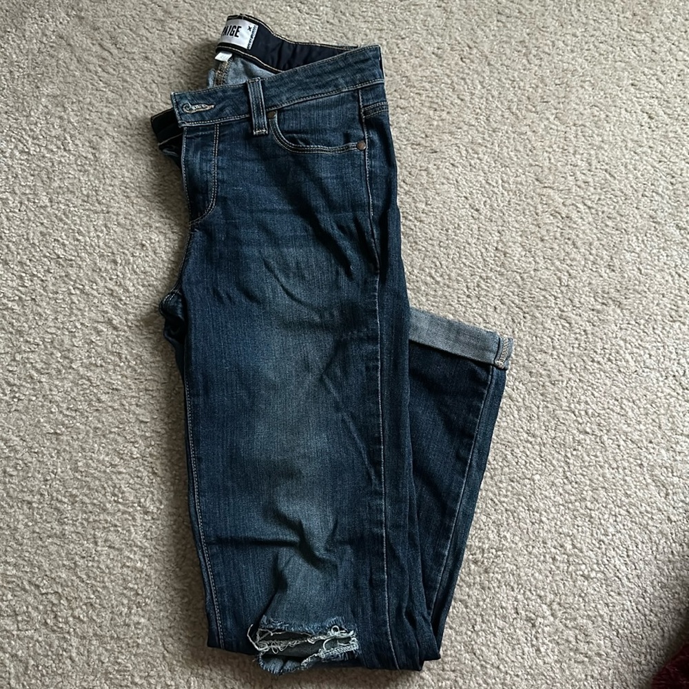 PAIGE Skyline Crop ankle denim size 27 with frayed knee.GREAT CONDITION mid rise